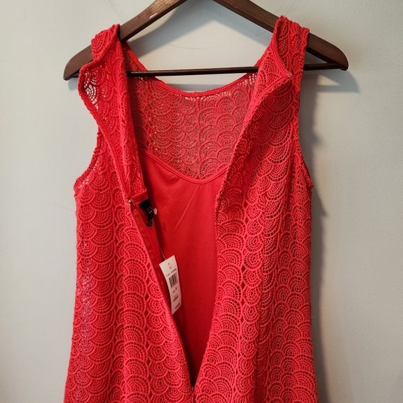 NWT Saks Fifth Avenue Black Label Scalloped Lace Overlay Dress in Blood Orange - Picture 4 of 6